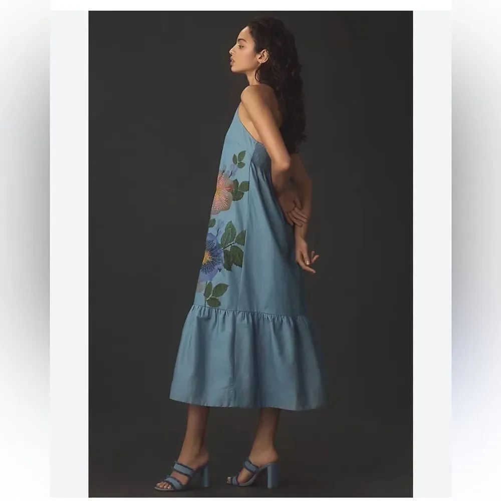 Pilcro Halter Embroidered Denim
Midi Dress size
Small
